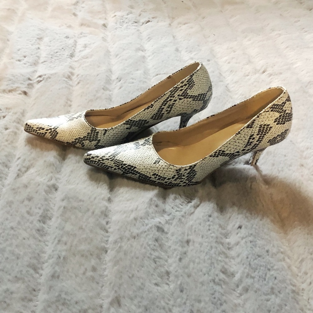 Newport News | Vintage Snakeskin Stilettos